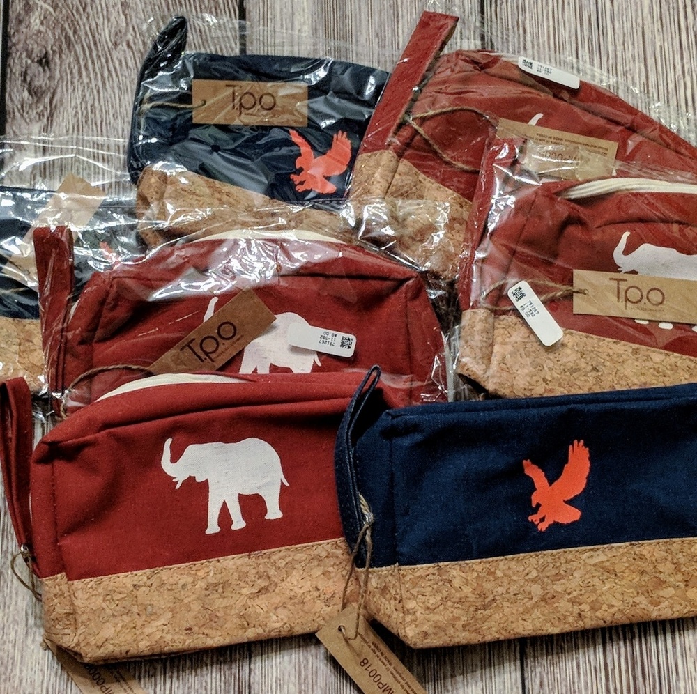 Auburn and Alabama inspired makeups bags! 🐘🐯